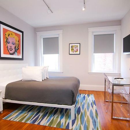 A Stylish Stay W/ A Queen Bed, Heated Floors.. #15 Brookline Exteriér fotografie