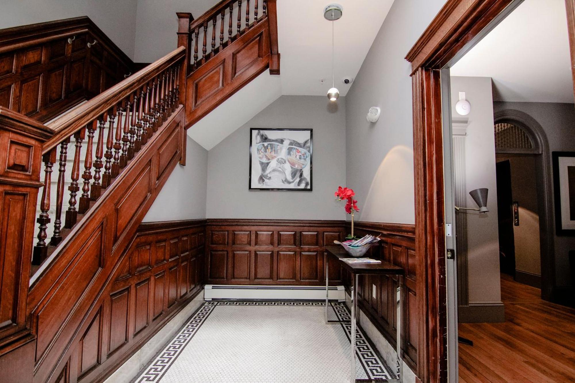 A Stylish Stay W/ A Queen Bed, Heated Floors.. #15 Brookline Exteriér fotografie