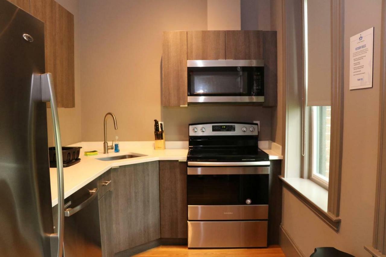A Stylish Stay W/ A Queen Bed, Heated Floors.. #15 Brookline Exteriér fotografie