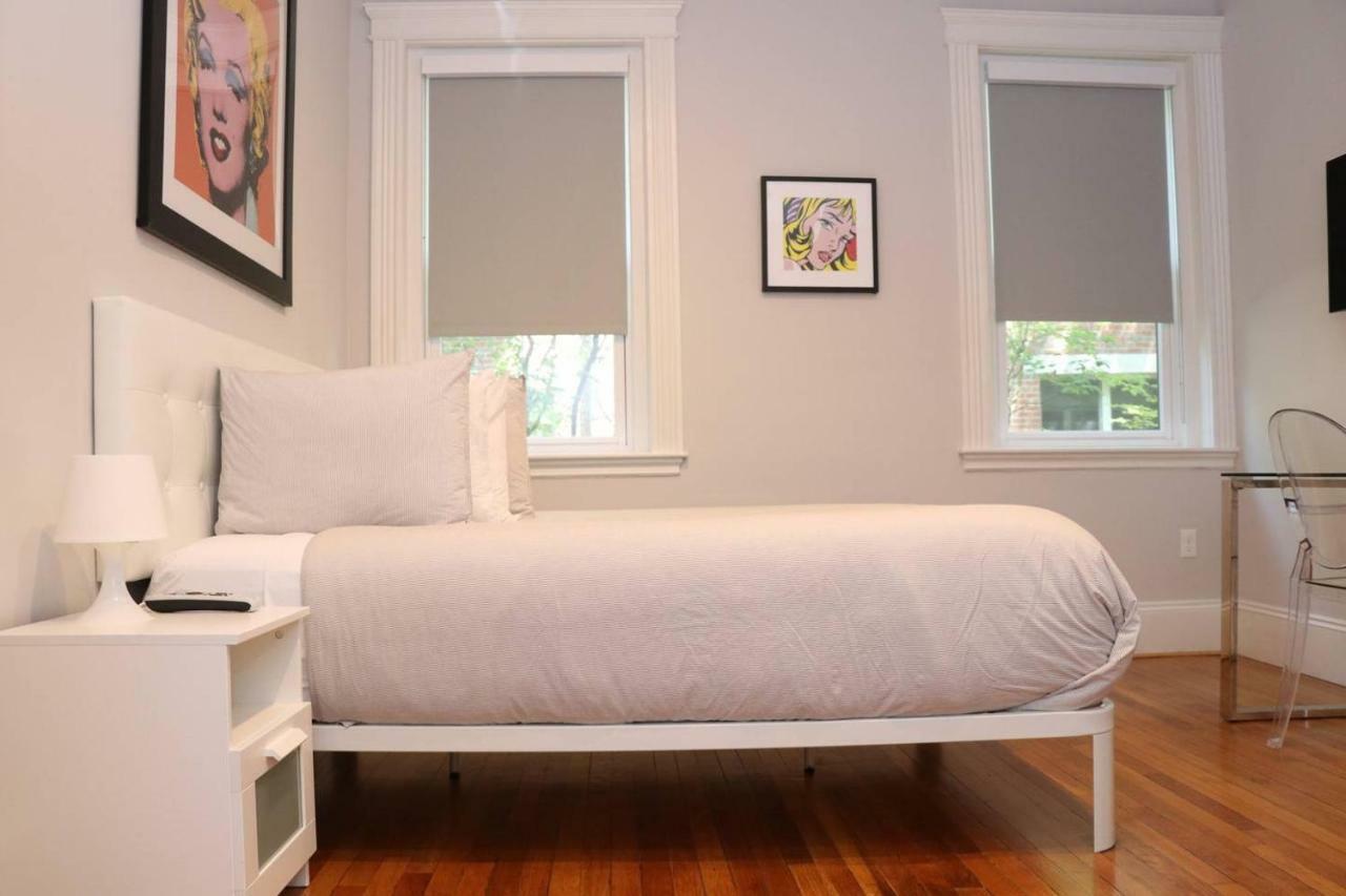 A Stylish Stay W/ A Queen Bed, Heated Floors.. #15 Brookline Exteriér fotografie